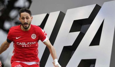 FIFA’dan Antalyaspor’a süresiz transfer yasağı!