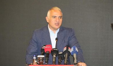 Bakan Ersoy Antalya’da konuştu: Bu yıl daha da yüksek rakamlara ulaşacağız