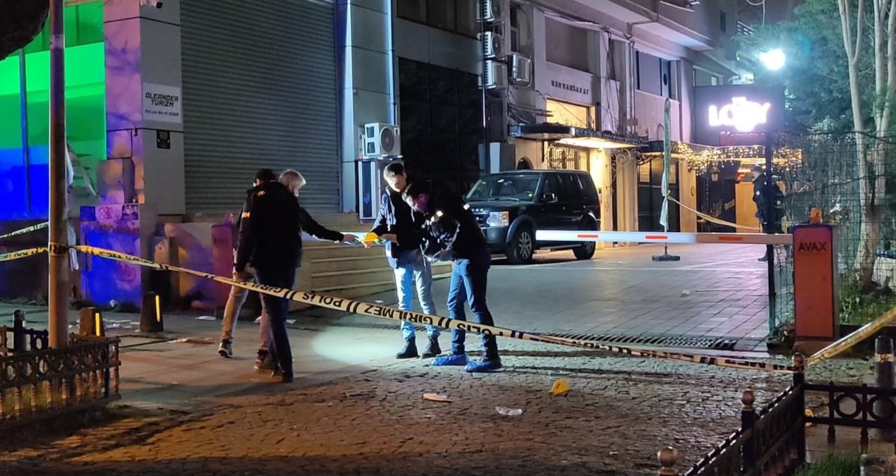 Eğlence mekanında korku dolu dakikalar: 2 kişi yaralandı